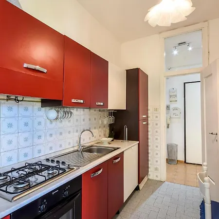 1 Bedroom Stunning In * Genoa