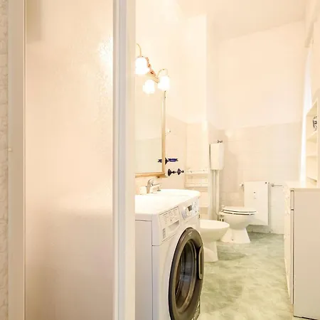 Apartment 1 Bedroom Stunning In *